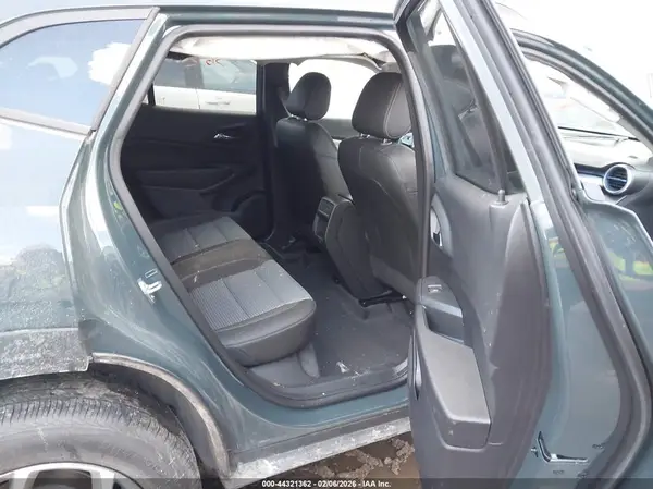 KL77LHEP3SC244542 2025 CHEVROLET TRAX - Image 8