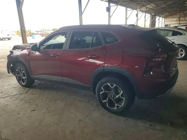 KL77LHEP3SC248977 2025 CHEVROLET TRAX - Image 2