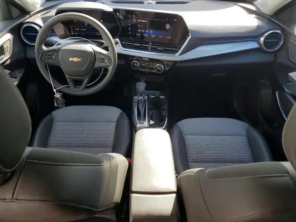 KL77LHEP3SC253564 2025 CHEVROLET TRAX - Image 8