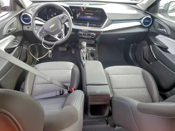 KL77LHEP3SC259641 2025 CHEVROLET TRAX - Image 8