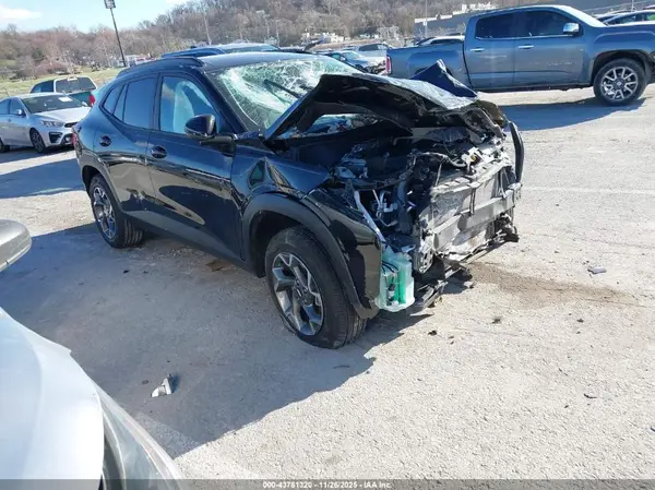 KL77LHEP3SC265309 2025 CHEVROLET TRAX - Image 1