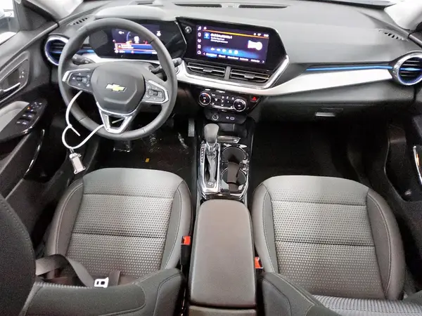 KL77LHEP3SC271742 2025 CHEVROLET TRAX - Image 8