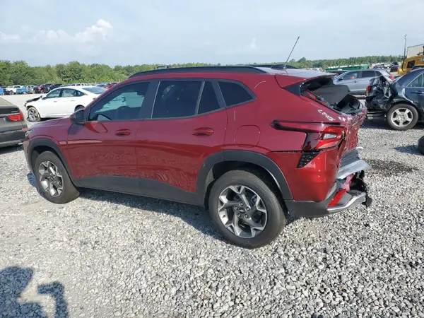KL77LHEP3SC280912 2025 CHEVROLET TRAX - Image 2