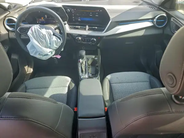 KL77LHEP3SC308322 2025 CHEVROLET TRAX - Image 8