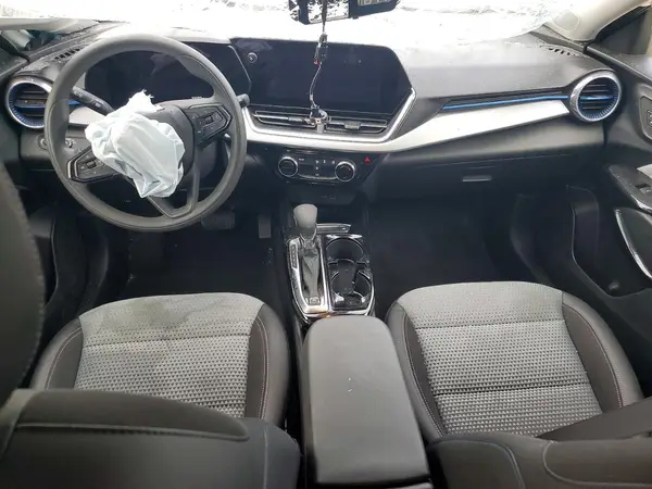 KL77LHEP3SC312399 2025 CHEVROLET TRAX - Image 8