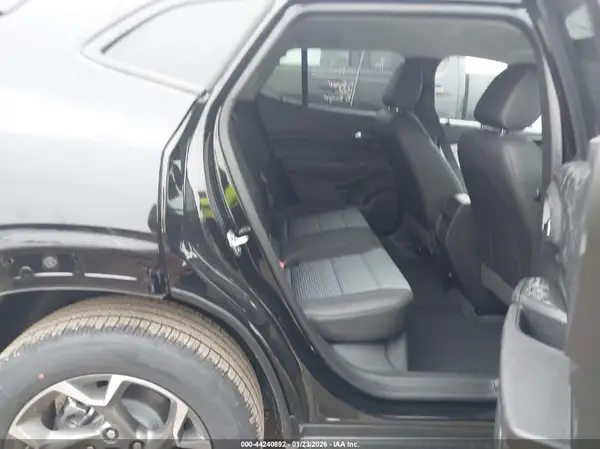 KL77LHEP3TC065905 2026 CHEVROLET TRAX - Image 8