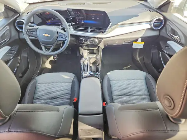 KL77LHEP3TC093669 2026 CHEVROLET TRAX - Image 8