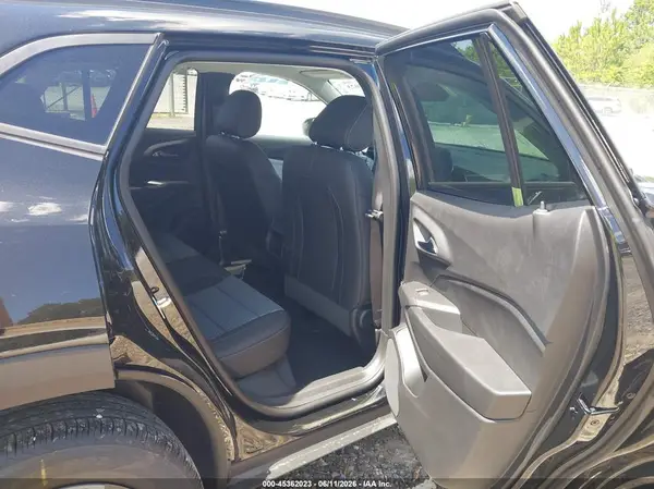KL77LHEP3TC157404 2026 CHEVROLET TRAX - Image 8
