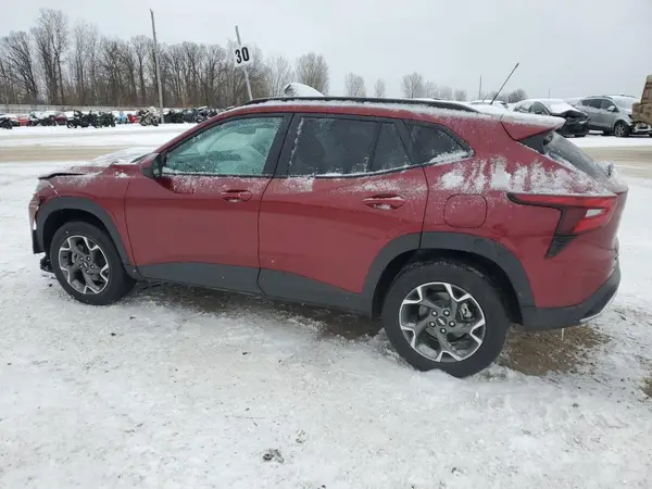 KL77LHEP4SC019837 2025 CHEVROLET TRAX - Image 2