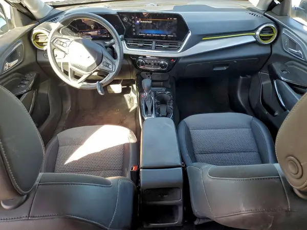 KL77LHEP4SC020325 2025 CHEVROLET TRAX - Image 8