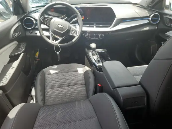 KL77LHEP4SC023371 2025 CHEVROLET TRAX - Image 8