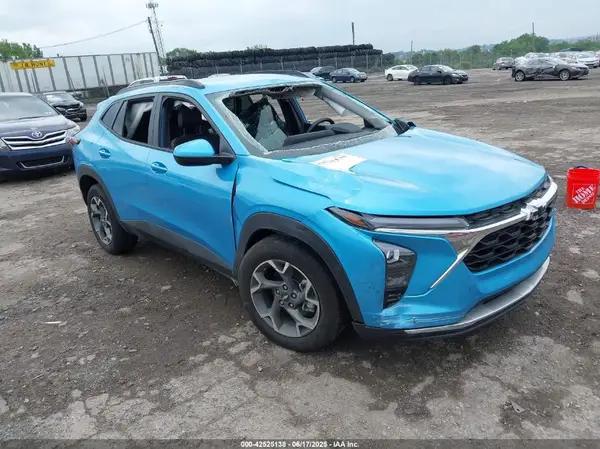 KL77LHEP4SC030093 2025 CHEVROLET TRAX - Image 1