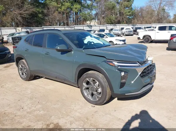 KL77LHEP4SC031471 2025 CHEVROLET TRAX - Image 1