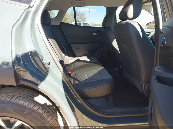 KL77LHEP4SC031471 2025 CHEVROLET TRAX - Image 8
