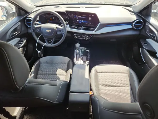 KL77LHEP4SC033477 2025 CHEVROLET TRAX - Image 8
