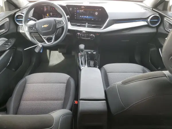 KL77LHEP4SC044978 2025 CHEVROLET TRAX - Image 8