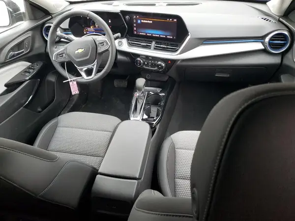 KL77LHEP4SC067094 2025 CHEVROLET TRAX - Image 8