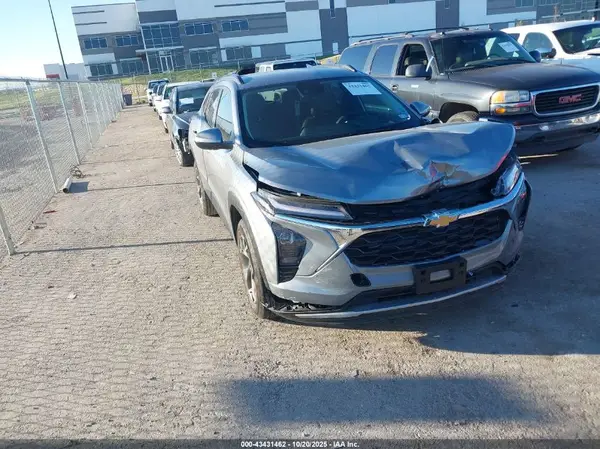 KL77LHEP4SC067466 2025 CHEVROLET TRAX - Image 1