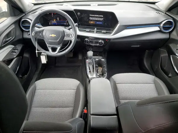KL77LHEP4SC072165 2025 CHEVROLET TRAX - Image 8