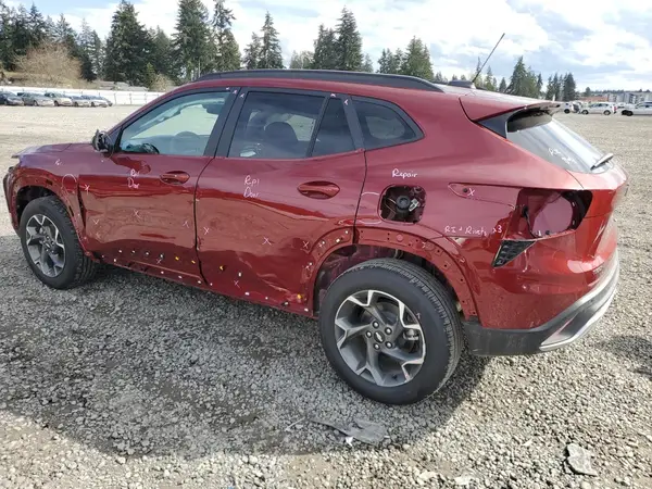 KL77LHEP4SC097597 2025 CHEVROLET TRAX - Image 2