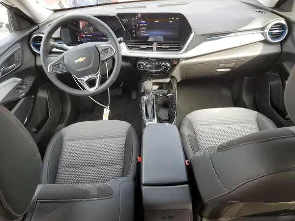 KL77LHEP4SC097597 2025 CHEVROLET TRAX - Image 8