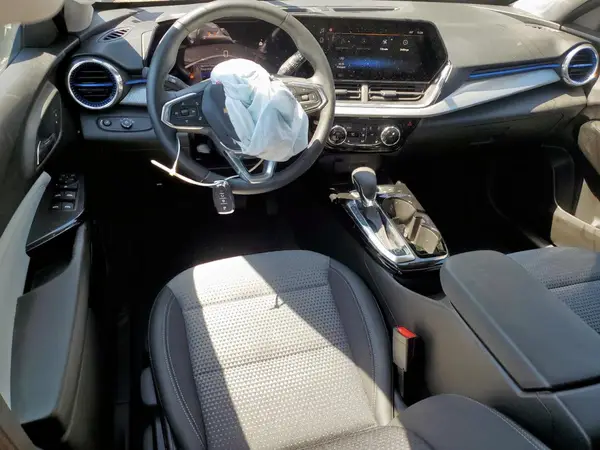 KL77LHEP4SC099463 2025 CHEVROLET TRAX - Image 8