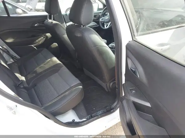 KL77LHEP4SC121820 2025 CHEVROLET TRAX - Image 8