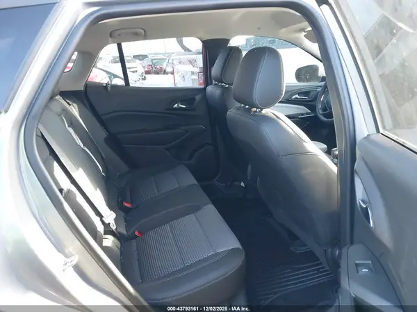 KL77LHEP4SC129397 2025 CHEVROLET TRAX - Image 8