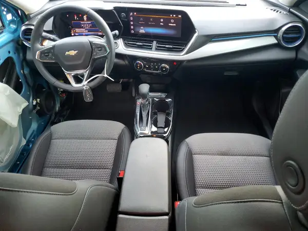 KL77LHEP4SC129450 2025 CHEVROLET TRAX - Image 8