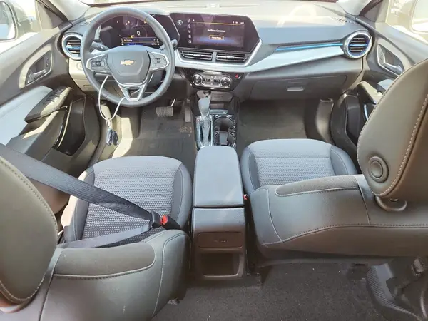 KL77LHEP4SC135393 2025 CHEVROLET TRAX - Image 8