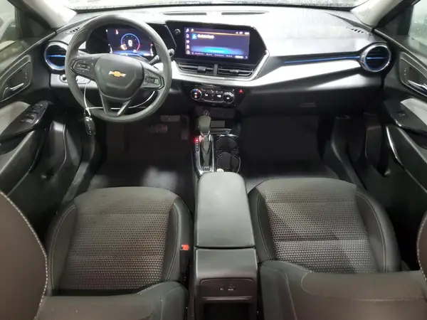 KL77LHEP4SC144739 2025 CHEVROLET TRAX - Image 8