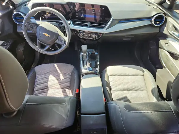 KL77LHEP4SC153988 2025 CHEVROLET TRAX - Image 8