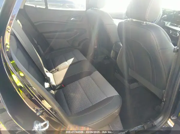 KL77LHEP4SC160472 2025 CHEVROLET TRAX - Image 8