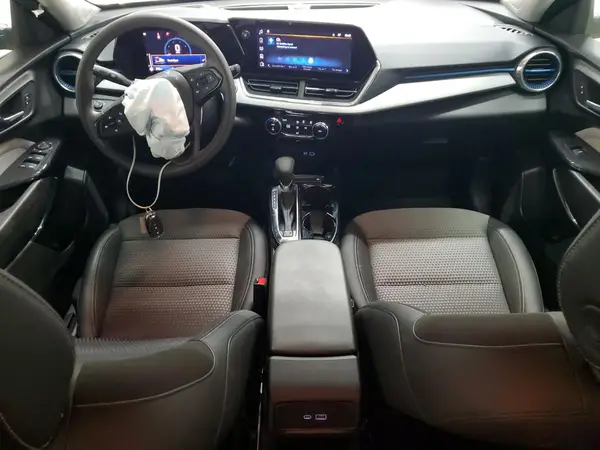 KL77LHEP4SC167423 2025 CHEVROLET TRAX - Image 8