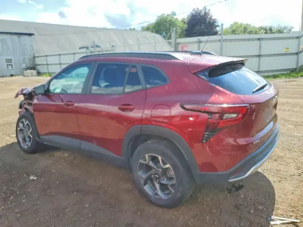 KL77LHEP4SC176865 2025 CHEVROLET TRAX - Image 2