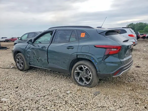 KL77LHEP4SC179443 2025 CHEVROLET TRAX - Image 2