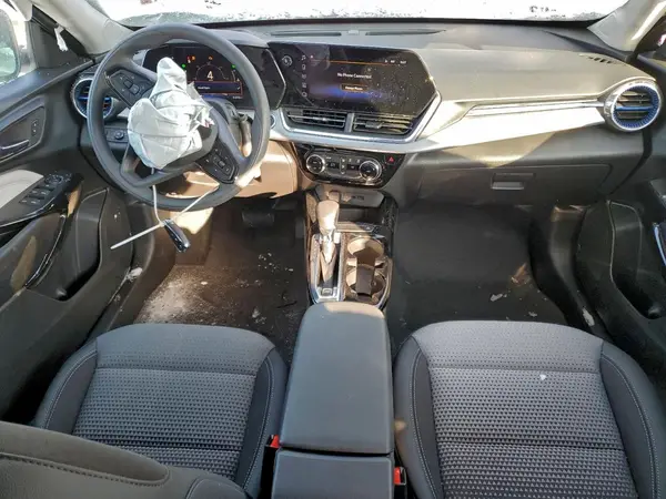 KL77LHEP4SC181578 2025 CHEVROLET TRAX - Image 8