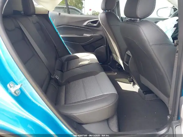 KL77LHEP4SC203207 2025 CHEVROLET TRAX - Image 8