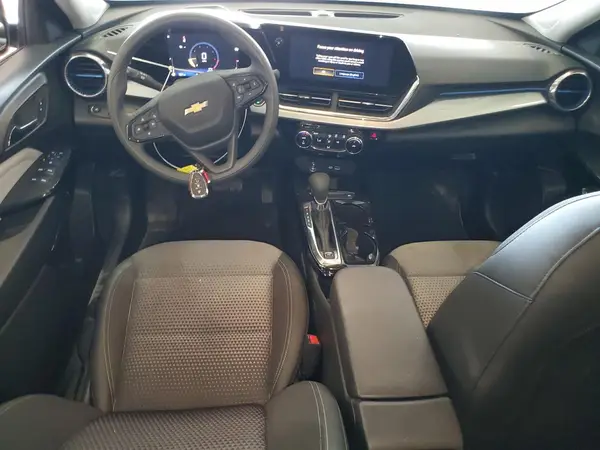 KL77LHEP4SC204261 2025 CHEVROLET TRAX - Image 8