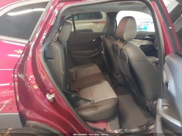 KL77LHEP4SC209105 2025 CHEVROLET TRAX - Image 8