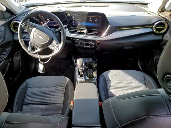 KL77LHEP4SC213090 2025 CHEVROLET TRAX - Image 8