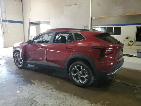 KL77LHEP4SC222565 2025 CHEVROLET TRAX - Image 2