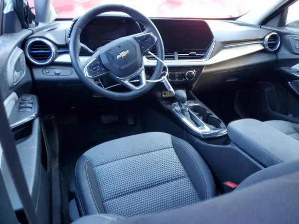 KL77LHEP4SC222565 2025 CHEVROLET TRAX - Image 8
