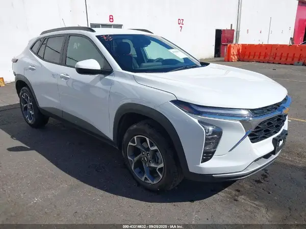 KL77LHEP4SC224669 2025 CHEVROLET TRAX - Image 1