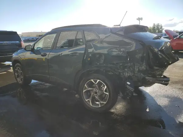 KL77LHEP4SC227281 2025 CHEVROLET TRAX - Image 2