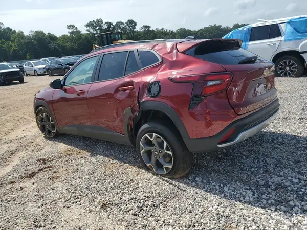 KL77LHEP4SC234215 2025 CHEVROLET TRAX - Image 2