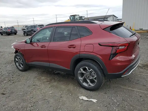 KL77LHEP4SC236997 2025 CHEVROLET TRAX - Image 2