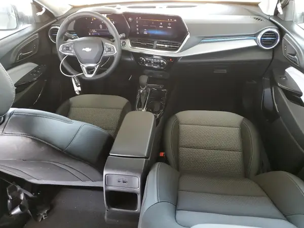 KL77LHEP4SC239561 2025 CHEVROLET TRAX - Image 8