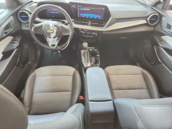 KL77LHEP4SC241973 2025 CHEVROLET TRAX - Image 8