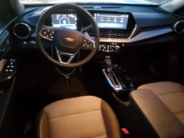 KL77LHEP4SC244078 2025 CHEVROLET TRAX - Image 8